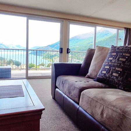 Spacious Home With Awesome Lake Views Queenstown Exterior foto