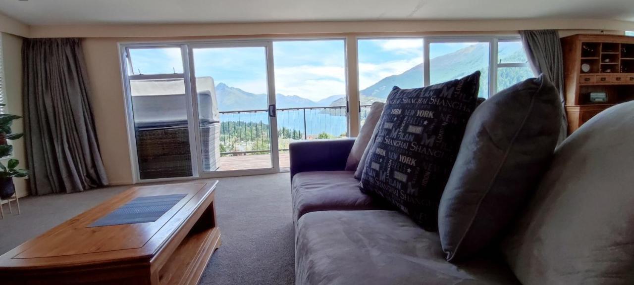 Spacious Home With Awesome Lake Views Queenstown Exterior foto